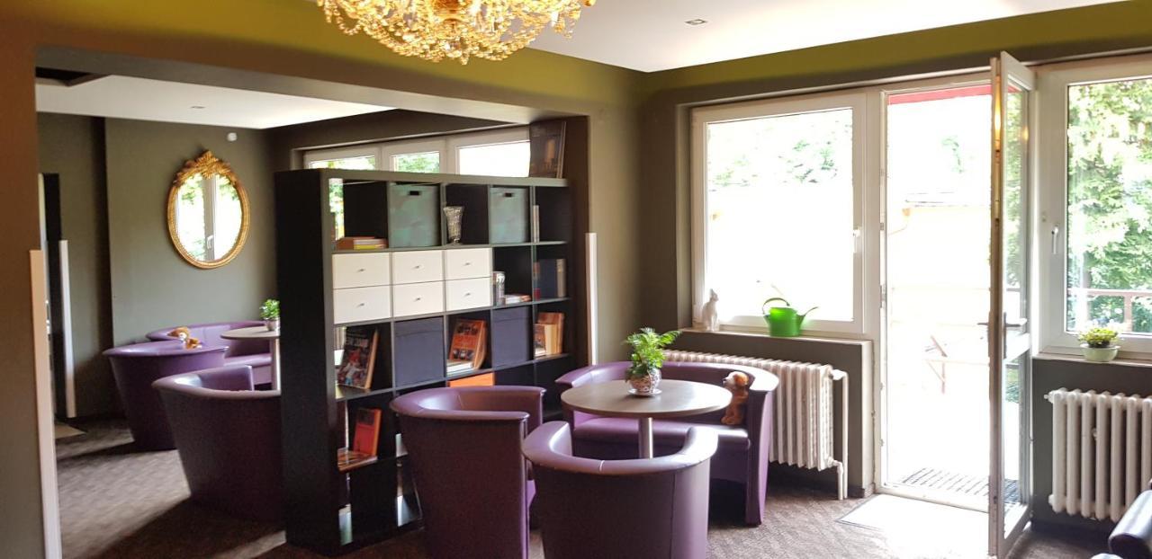 M-Tourist Hotel Prague Exterior photo